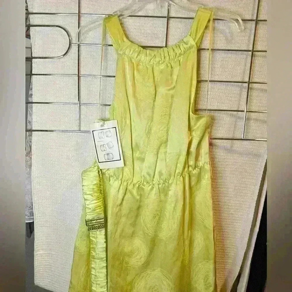 AliRo chartreuse cocktail dress - Picture 3 of 10